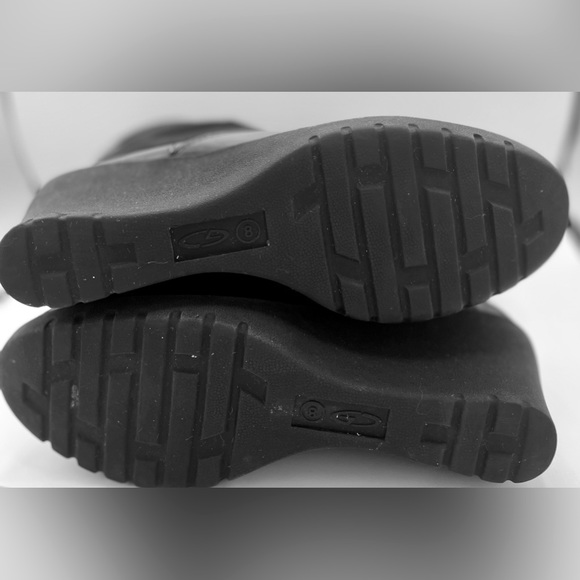 🌺Sox Tab Wedge Boots🌸🌺 - Picture 4 of 10